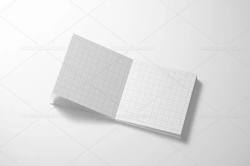موکاپ لایه باز کتاب از زاویه بالا