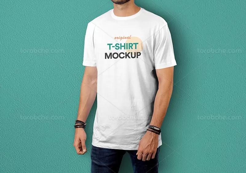 موکاپ لایه باز تیشرت مردانه