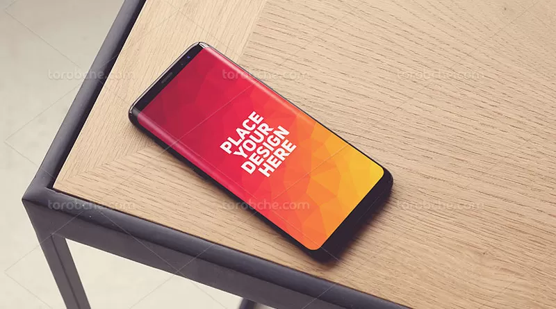 موکاپ موبایل روی میز