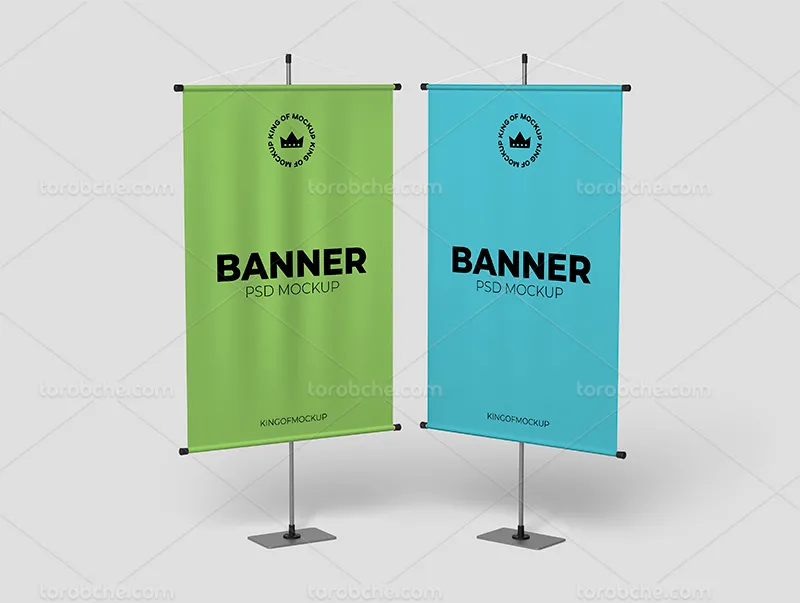 موکاپ PSD بنر استند شهری از زاویه رو به رو رایگان