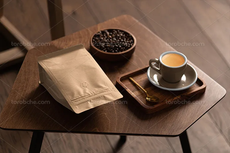 موکاپ لایه باز بسته بندی کاغذی قهوه